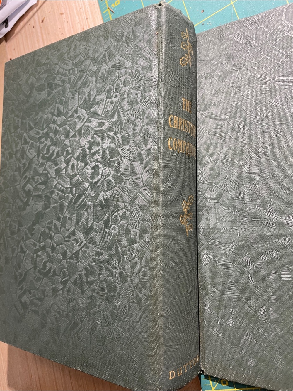 Vintage 1940 1st Edition of The Christmas Companion.  Stories, Poems, Carols - Picture 14 of 15